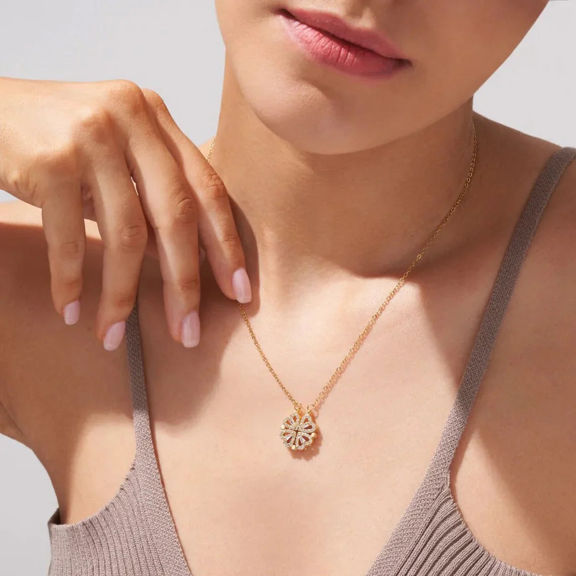 ✦Eternal Blossom: 2-in-1 Magnetic Lucky Heart Necklace