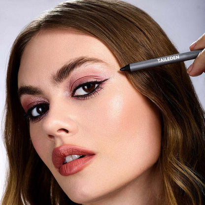 🌸 24-Hour Precision Eyeliner – Smudge-Proof & Waterproof